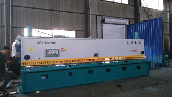 QC11Y-6×6000液壓閘式剪板機